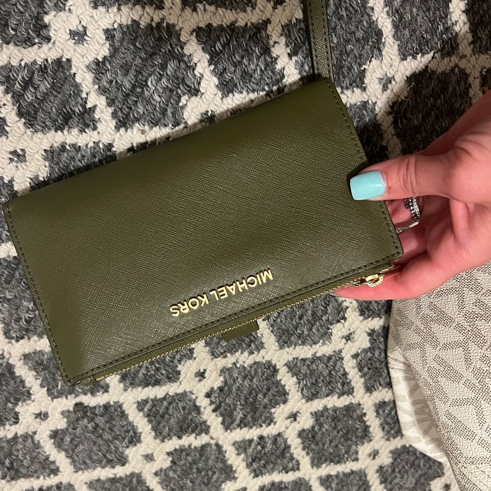 Michael kors wallet